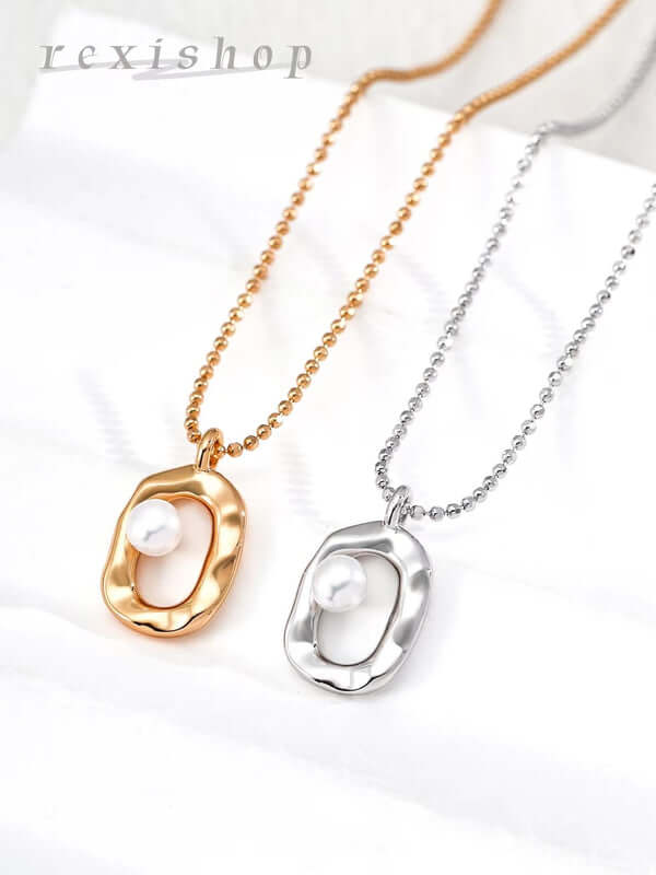 Solo Necklace