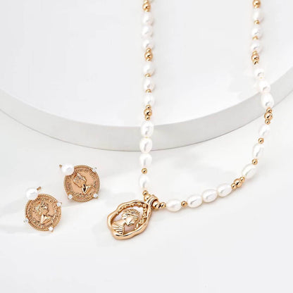 Dot Necklace