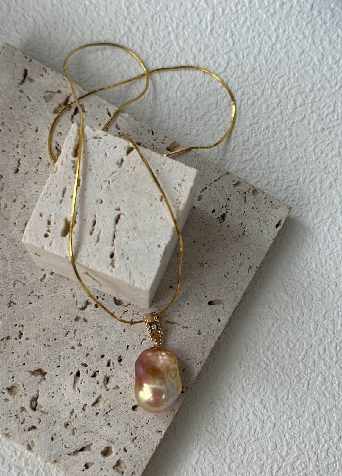 Iridescent Mini-Bus Necklace