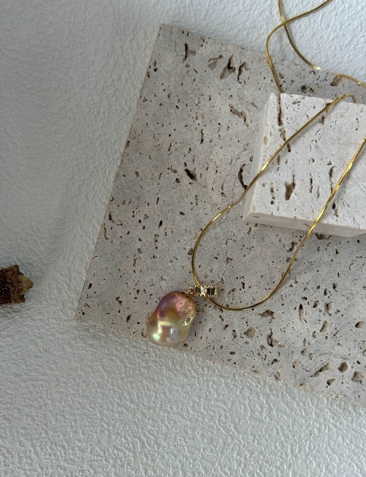 Iridescent Mini-Bus Necklace