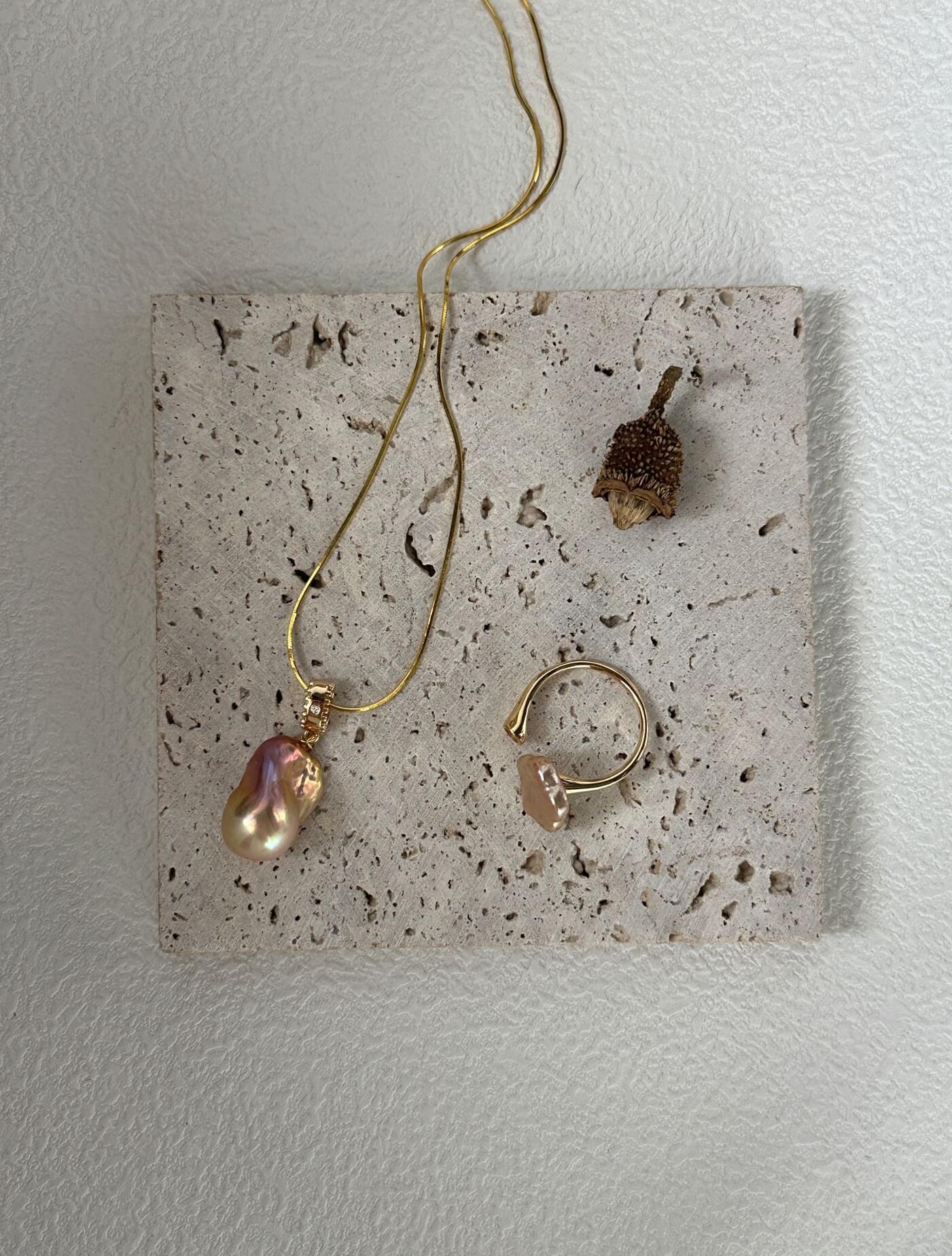 Iridescent Mini-Bus Necklace