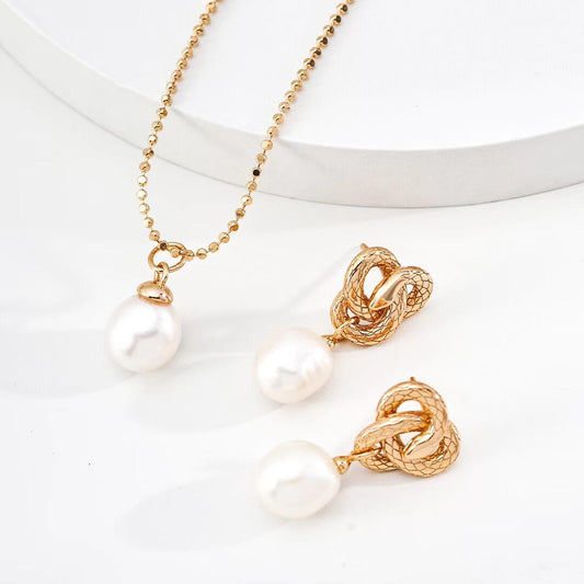 One Necklace