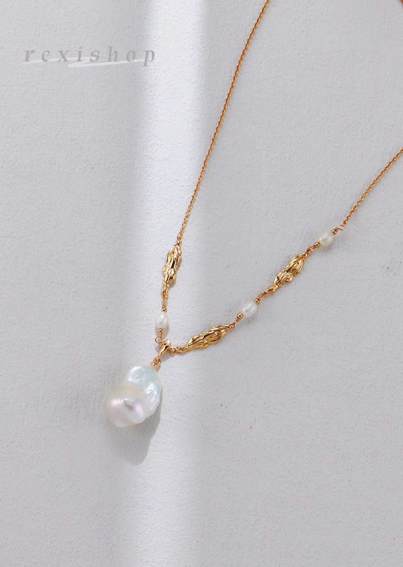 Pure Necklace