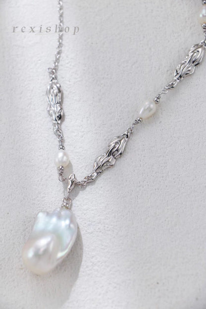 Pure Necklace
