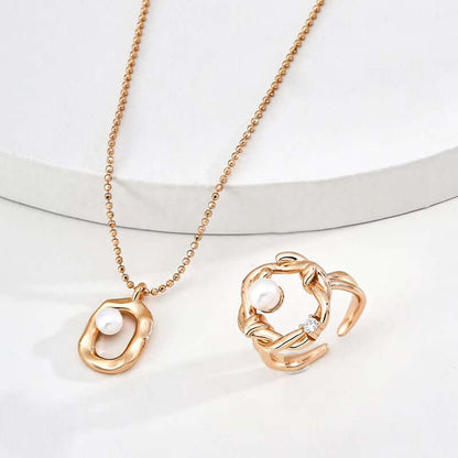 Solo Necklace