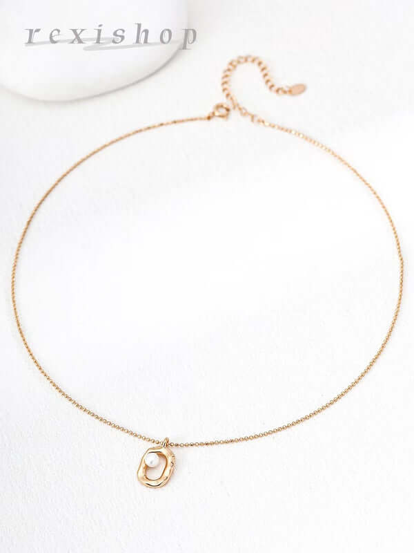 Solo Necklace
