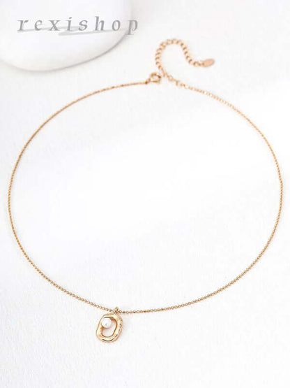 Solo Necklace