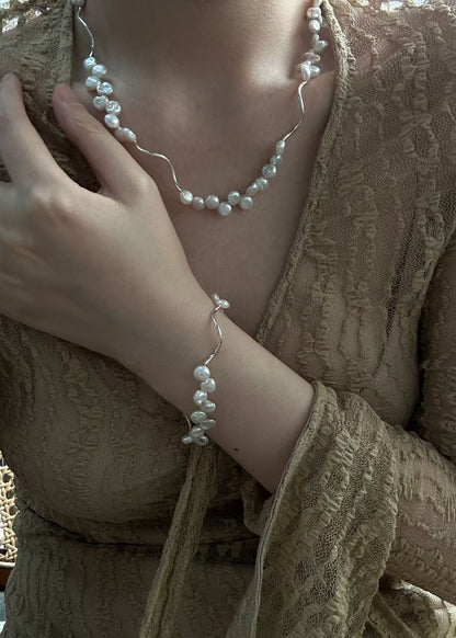 Wave Necklace